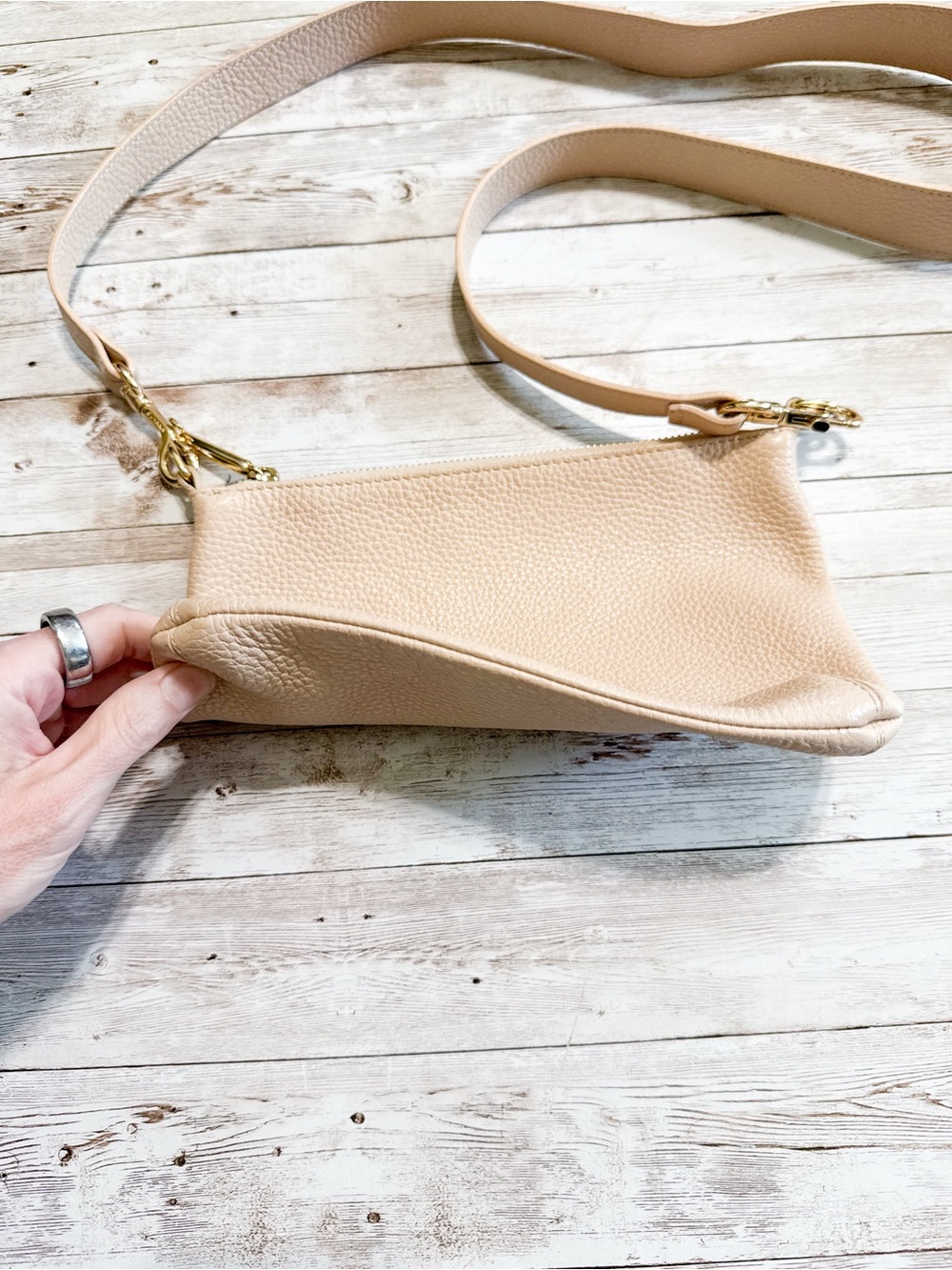 Cuyana Curved Crossbody Pouch Bag in Stone - Picture 4 of 11
